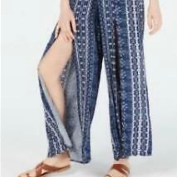 Smocked split leg jumpsuit - Picture 2 of 5